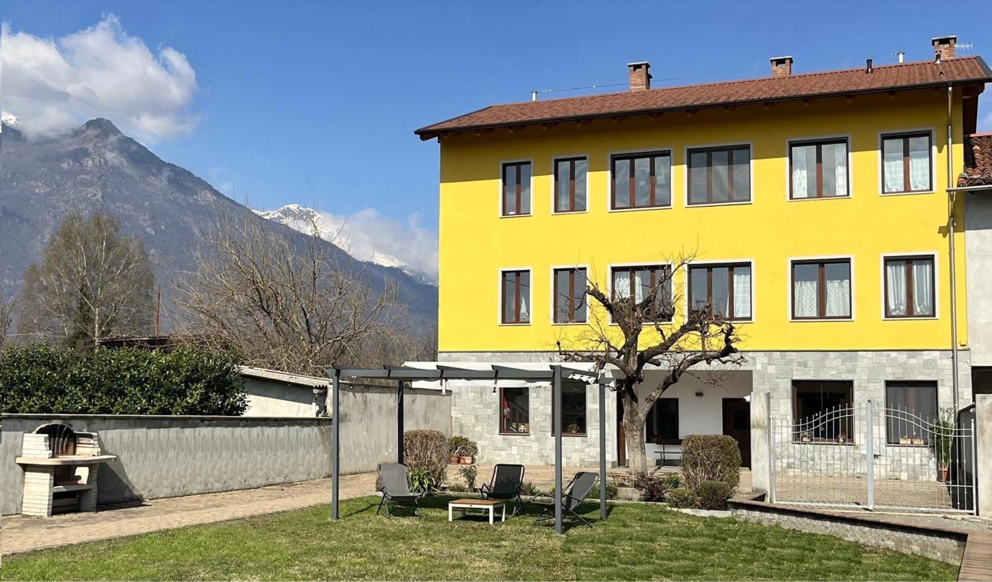 A Due Passi Dal Lago Montalto Dora ภายนอก รูปภาพ